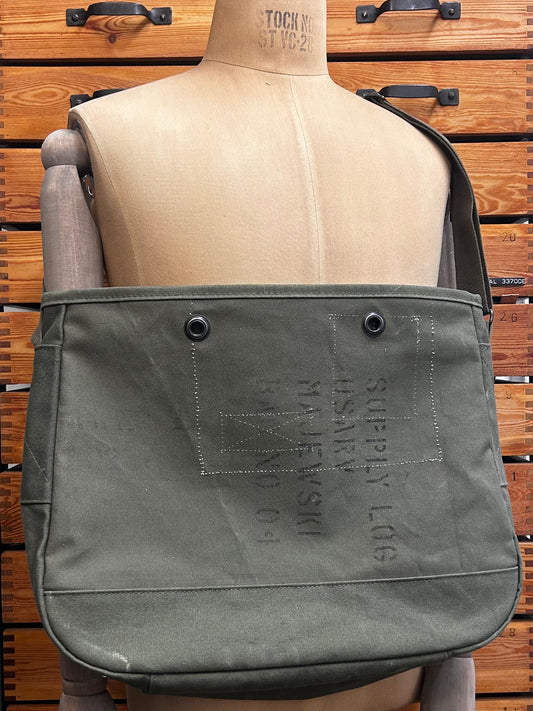 Messenger Bag No. 367