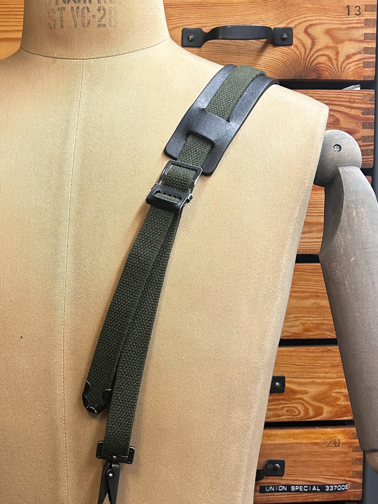 Compact Messenger Bag No. 276